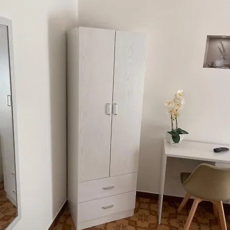 Andrea Accomodation *