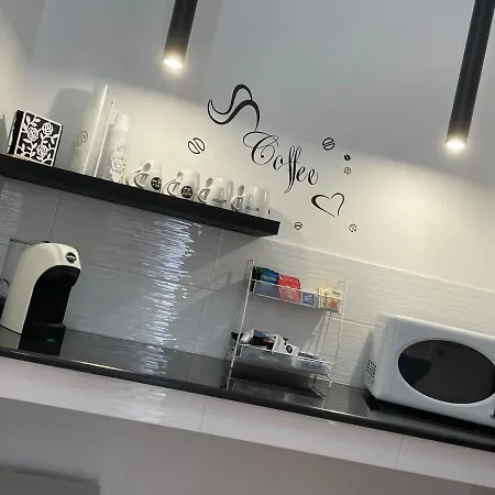 Andrea Accomodation טרופאה