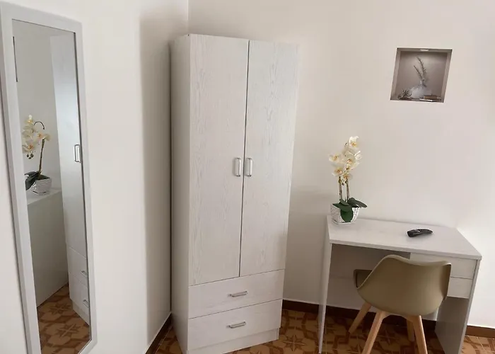 Andrea Accomodation *