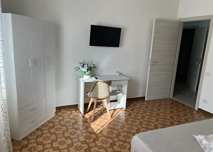 Andrea Accomodation * טרופאה